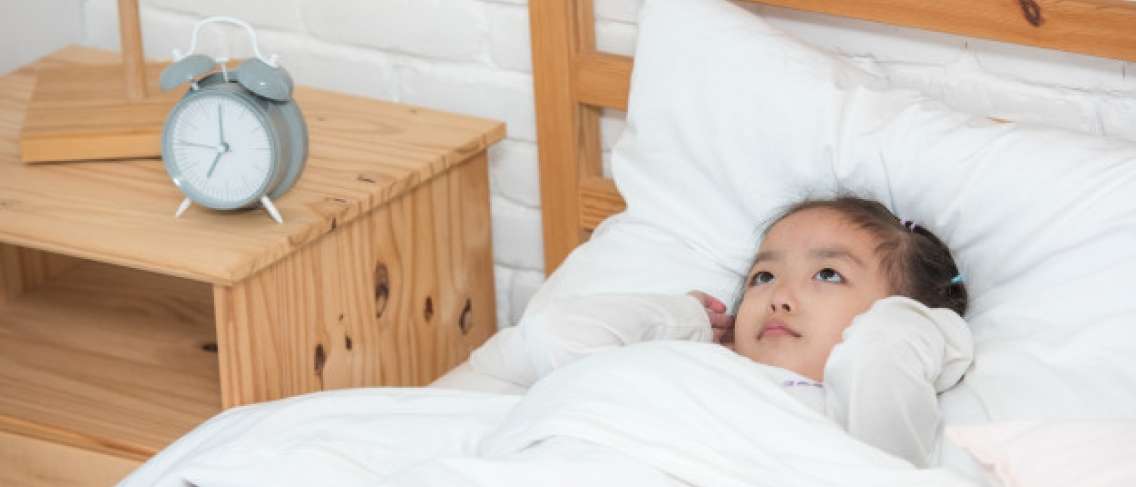 5 motive pentru care copiilor le place să doarmă târziu