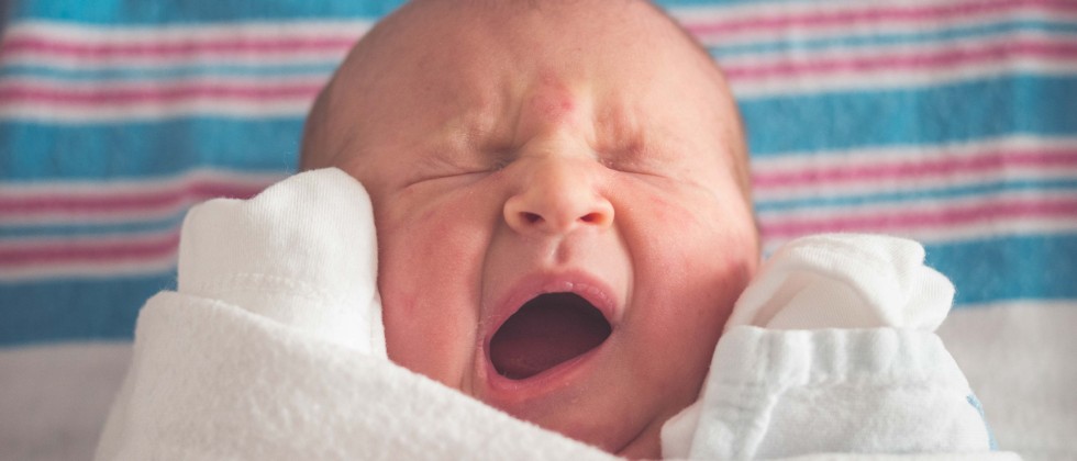 Primera experiencia con un bebé tosiendo frío