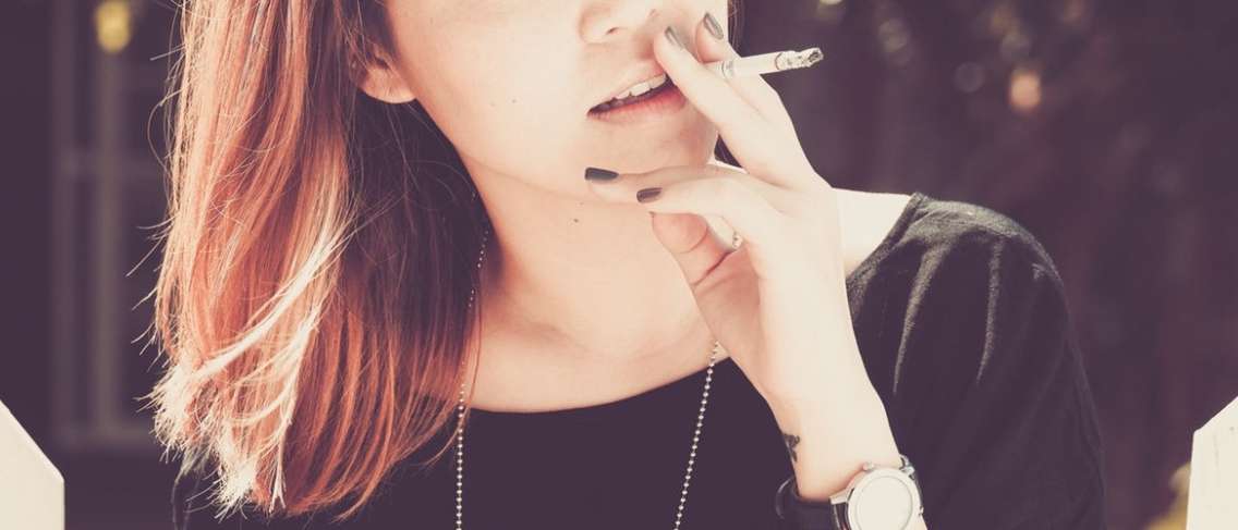 Är det sant att rökning är dubbelt så farligt för kvinnor?