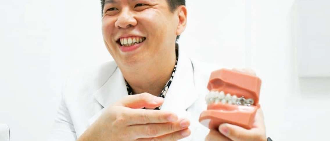 זוהי עצה של רופא שיניים למי שרוצה לבצע הליך הלבנת שיניים!