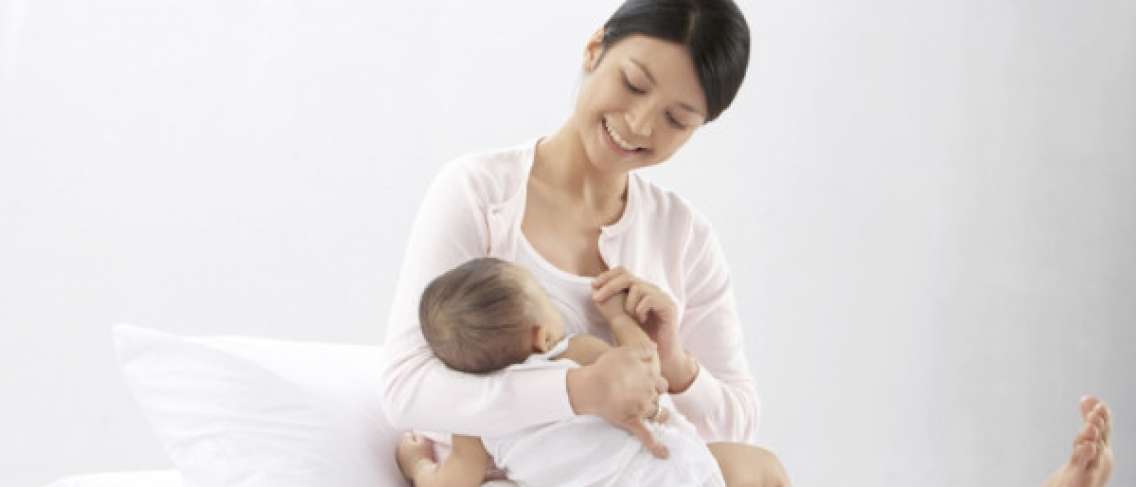 Anyukák, ismeritek az újszülöttek szoptatásának előkészítését és ütemezését?