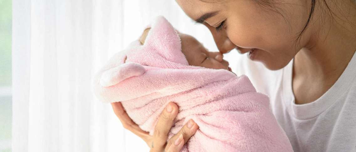Proyecto de ley de resiliencia familiar: ¡La licencia por maternidad se convierte en 6 meses, mamás!